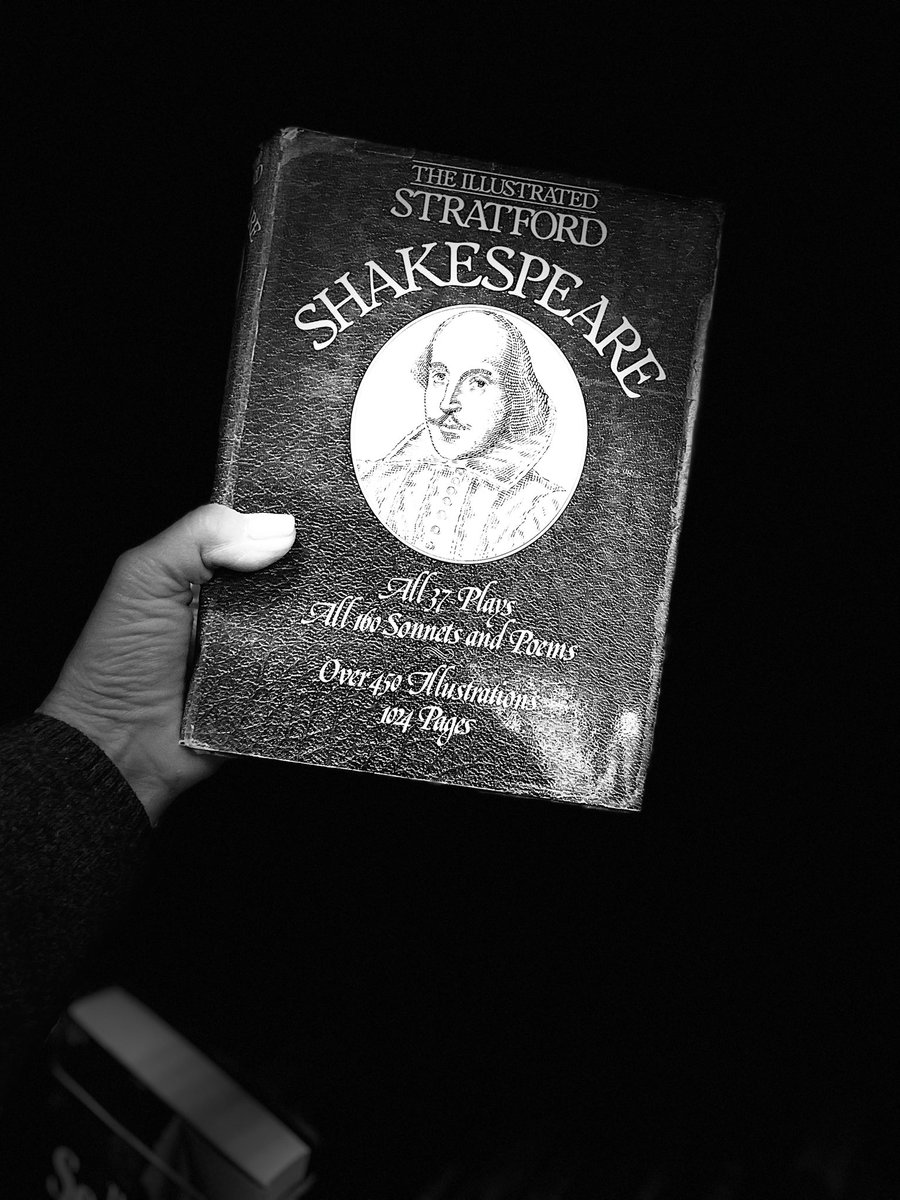 angloamericanb's tweet photo. Vintage illustrated Shakespeare at € 5,00!!!
#angloamericanbookrome #angloamericanbookshop #Shakespeare&amp;co
Buy more 📚 https://t.co/cx6548HUyY