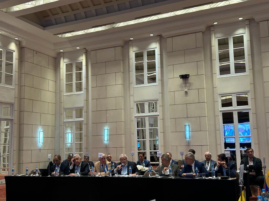 AlexandraLunaO's tweet photo. En #ALIFAR, Foro Latinoamericano de la Industria Farmacéutica 2023, en Mendoza, Argentina.
Trascendental escuchar las posiciones de los diferentes países miembros
Por @anafammx la Directora Ejecutiva @AlexandraLunaO y el Vicepresidente del Consejo Directivo, Ho-Chi Vega https://t.co/pqBJ6EdSRu