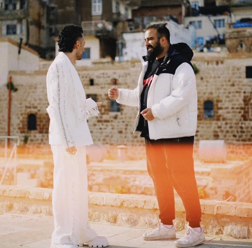 mabelmatizclub_'s tweet photo. Kadim şehir Mardin'de çekimleri yapılan ve yönetmenliğini Cenan Çelik'in üstlendiği "Uçkun" klibinin kamera arkası görüntüleri..🎬💕🧿🤩
#mabelmatiz #hellopsychaleppo #uçkun #mardin https://t.co/wRh7vZHg6z