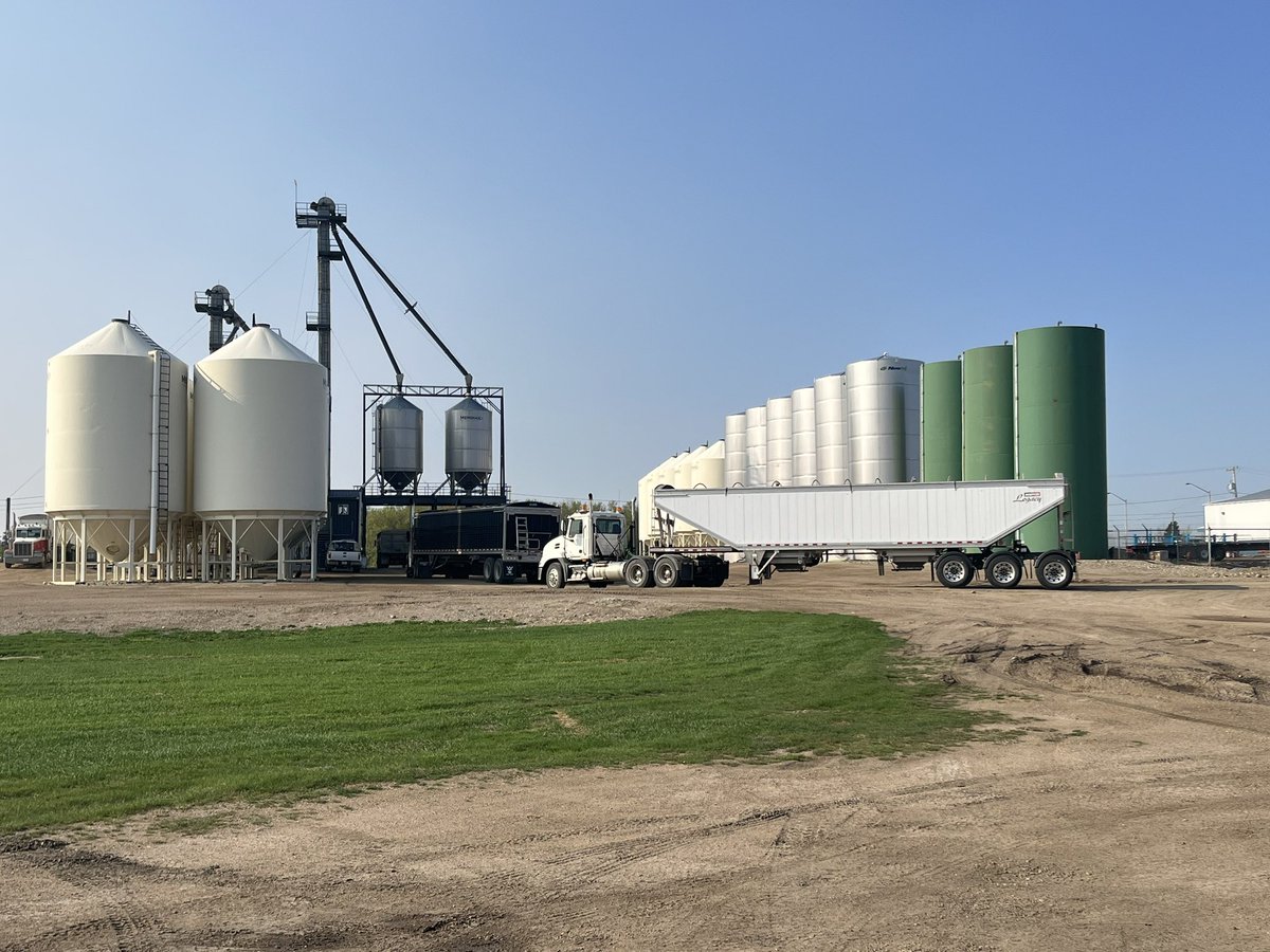 POV: How can you tell seeding is in full swing without saying seeding is in full swing?!  #fertilizer #plant23 #WestCdnAg <a href="/_StaySharpe/">Sharpe's Crop Services</a>