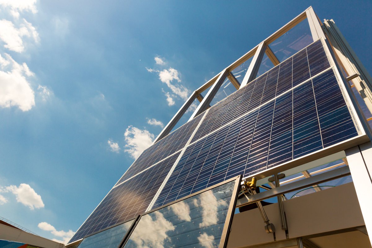 wajhaeg's tweet photo. 5 Things to Consider When Designing a High-Performance Façade
✅Impact on Daylight and Views
✅Energy Use
✅Comfort
✅Acoustic comfort
✅Embodied Carbon
Read more : https://t.co/3CNo4NcOUl
#Sustainability #Highperformance #Facade_Solutions #Facade_System https://t.co/Au5mYtC277