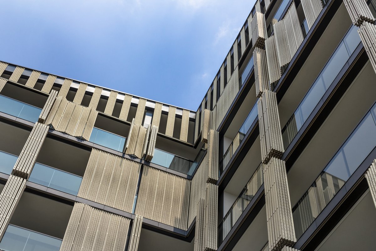 wajhaeg's tweet photo. 5 Things to Consider When Designing a High-Performance Façade
✅Impact on Daylight and Views
✅Energy Use
✅Comfort
✅Acoustic comfort
✅Embodied Carbon
Read more : https://t.co/3CNo4NcOUl
#Sustainability #Highperformance #Facade_Solutions #Facade_System https://t.co/Au5mYtC277