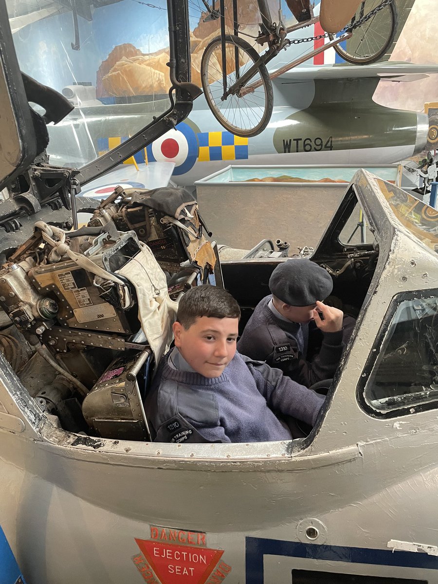 Ourselves <a href="/oc1557SqnRAFAC/">oc.1557 (Friars School) Sqn.RAFAC</a> <a href="/2445ardudwy/">2445 Ardudwy SQN</a> 2474 Cefni Sqn’s, with pupils from <a href="/LYsgol/">Ysgol Llandwrog</a> attended 2 ceremonies today <a href="/CaernarfonEGCK/">Caernarfon Airport</a> Handing over a Hawk to the museum, also, unveiling a plaque to commemorate the 80TH Anniversary of forming the <a href="/raf_mrs/">RAF Mountain Rescue Service</a> RAF Llandwrog(Caernarfon airport)