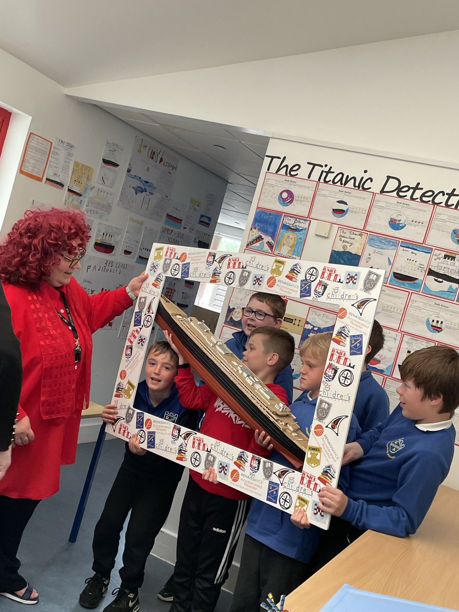 DeanburnPS_P4R's tweet photo. We were excited to see some of the @Boness_Academy staff when they visited us. Weโre looking forward to sharing in all of the reading thatโs been going on across the cluster at the #JuniorRED event next week! Letters in bags tomorrowโฆ https://t.co/1C2fwfRp3m