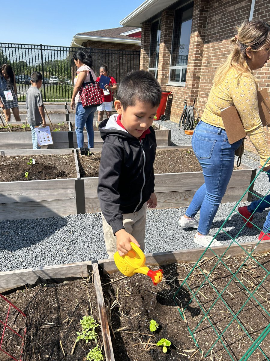 Thank you V.I.P.s! Our V.I.P. Garden party was a hit! We showed off our writing projects, book video, pickles, singing, and gardening skills! @rbpsEAGLES @MrsSiano_RBPS @RedBankPTO #RBBisBIA @NurseReardon