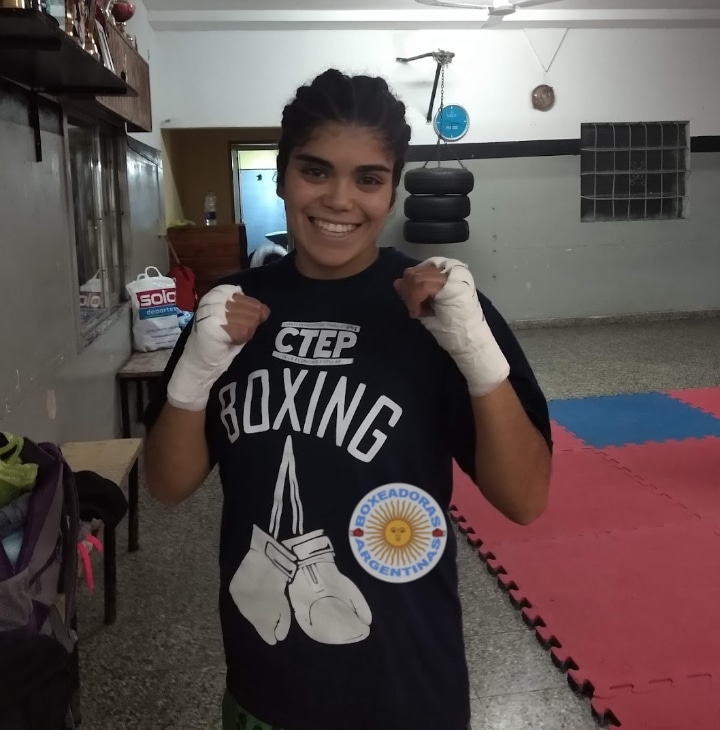 🥊 "VENGO LUCHANDO MUCHO POR ESTO" 🥊

Agustina "Amazona" Rojas habló en <a href="/cercadelring/">Cerca del Ring</a> - La Previa, y se refirió a lo que será su pelea ante Licia Boudersa en Francia por el título mundial superpluma de la WBF.

¡Leé la nota completa acá! 

m.facebook.com/story.php?stor…
