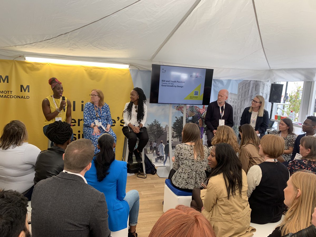 stories_ tweet media