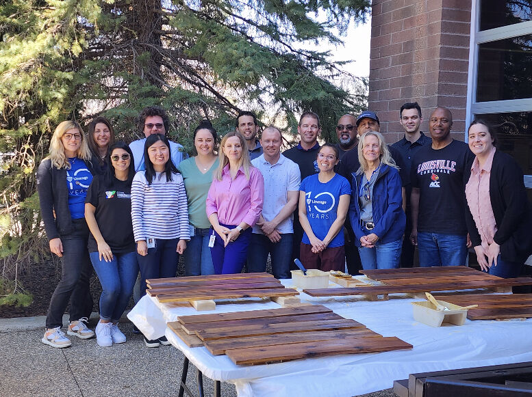 OneLineage's tweet photo. THANK YOU to the entire #oneLineage team for making this #VolunteerMonth one of the best yet! Across the network, we were able to serve over 3,800 volunteer hours to help those in need throughout our communities. Fantastic job team! #oneLineage #LineageForGood #TimeForGood https://t.co/VOrTw079cu