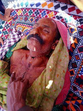 DebashishHiTs's tweet photo. #Pakistan: 50-year-old Hindu man, Amlakh Bheel was BEHEADED in Shahdadpur, Sanghar District by a Muslim mob - for protesting against the eve-teasing of his daughter
#SaveMinoritiesInPakistan #PakistanRogueState #TerrorStatePakistan #SaveOurDaughters #PakistanLynchistan https://t.co/Xpo7fRqIF8