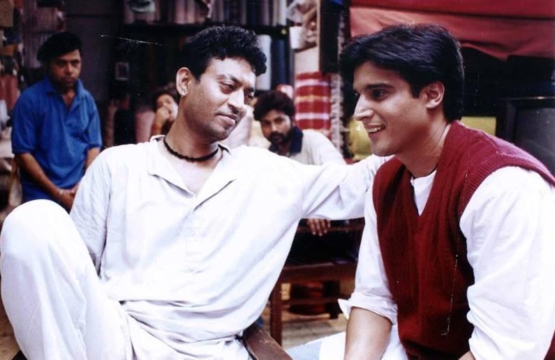 Bollywoodirect (@bollywoodirect) on Twitter photo "लड़कियाँ काहे छिटकती हैं हमसे?"
20 years of #haasil (16/05/2003)
<a href="/dirtigmanshu/">Tigmanshu Dhulia</a> <a href="/jimmysheirgill/">Jimmy sheirgill</a> <a href="/IamHrishitaBhat/">Hrishitaa Bhatt</a> <a href="/ranaashutosh10/">Ashutosh Rana</a> <a href="/rajpalofficial/">Rajpal Naurang Yadav</a> <a href="/varunbadola7/">Varun Badola</a> <a href="/brijkala/">brijendra kala</a> @sharatsaxenaind <a href="/popinstyle/">tinnu anand</a> <a href="/navniparihar/">navni parihar</a> #irrfan #irrfankhan "लड़कियाँ काहे छिटकती हैं हमसे?"
20 years of #haasil (16/05/2003)
<a href="/dirtigmanshu/">Tigmanshu Dhulia</a> <a href="/jimmysheirgill/">Jimmy sheirgill</a> <a href="/IamHrishitaBhat/">Hrishitaa Bhatt</a> <a href="/ranaashutosh10/">Ashutosh Rana</a> <a href="/rajpalofficial/">Rajpal Naurang Yadav</a> <a href="/varunbadola7/">Varun Badola</a> <a href="/brijkala/">brijendra kala</a> @sharatsaxenaind <a href="/popinstyle/">tinnu anand</a> <a href="/navniparihar/">navni parihar</a> #irrfan #irrfankhan