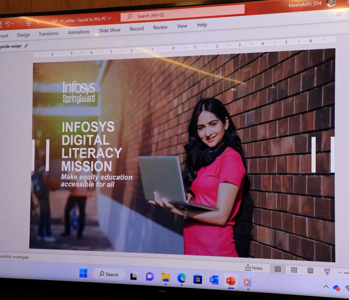spkaradi's tweet image. Glad to get an invite from @geethanjalites to elevate discussion on #InfosysSpringBoard an #Educational &amp;amp; #Training platform Thanks @NivasPCS for showcasing @Infosys prestigious efforts on emphasizing the #DigitalIndia learning on emerging #technologies @GoI_MeitY @vamshishetty