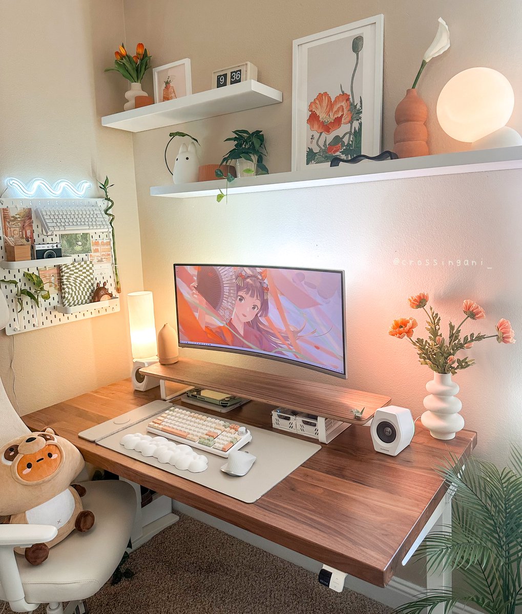 Hi 🧡🌿 #desksetup