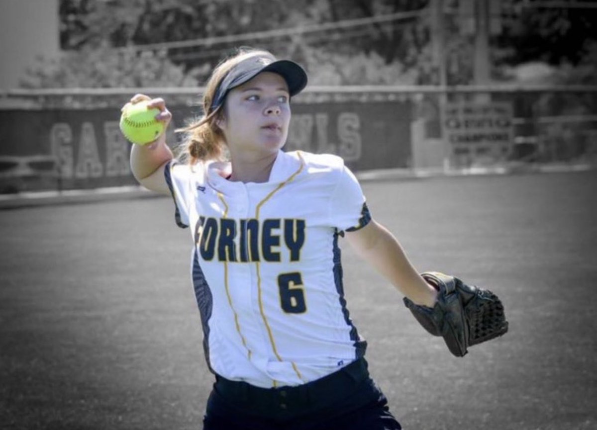 Play4Em's tweet photo. Today is our sweet Emily’s 6th heavenly birthday. We love you endlessly, miss you immeasurably, and cherish knowing one day we will be together again! ♥️❤️♥️ You continue to touch people’s lives Sis, and are always with us!! 🦋 #EG6 #OurAngel #PlayforEm @Forneysoftball https://t.co/nbhpTuzicn