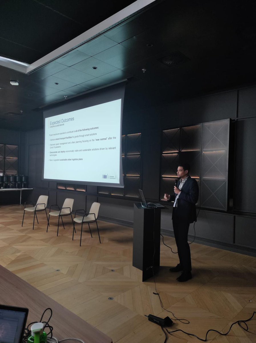 Fit MovingInnovation tweet media