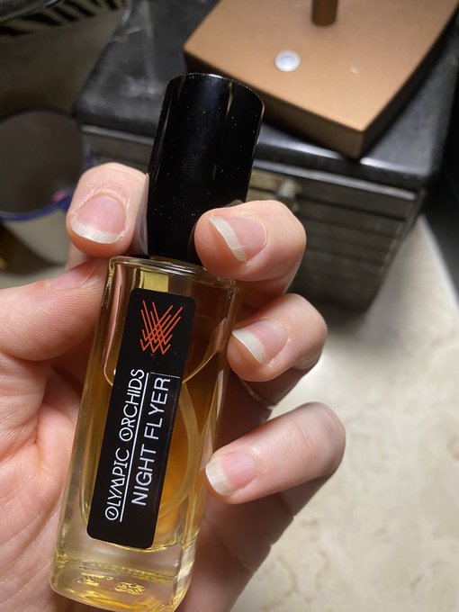 Todays scent 🦇 from Olympic Orchids. Support your independent perfumer https://t.co/zK1NhU21Oo<a href="/tag/newenglandslut"class="tags"><span>#newenglandslut</span></a>