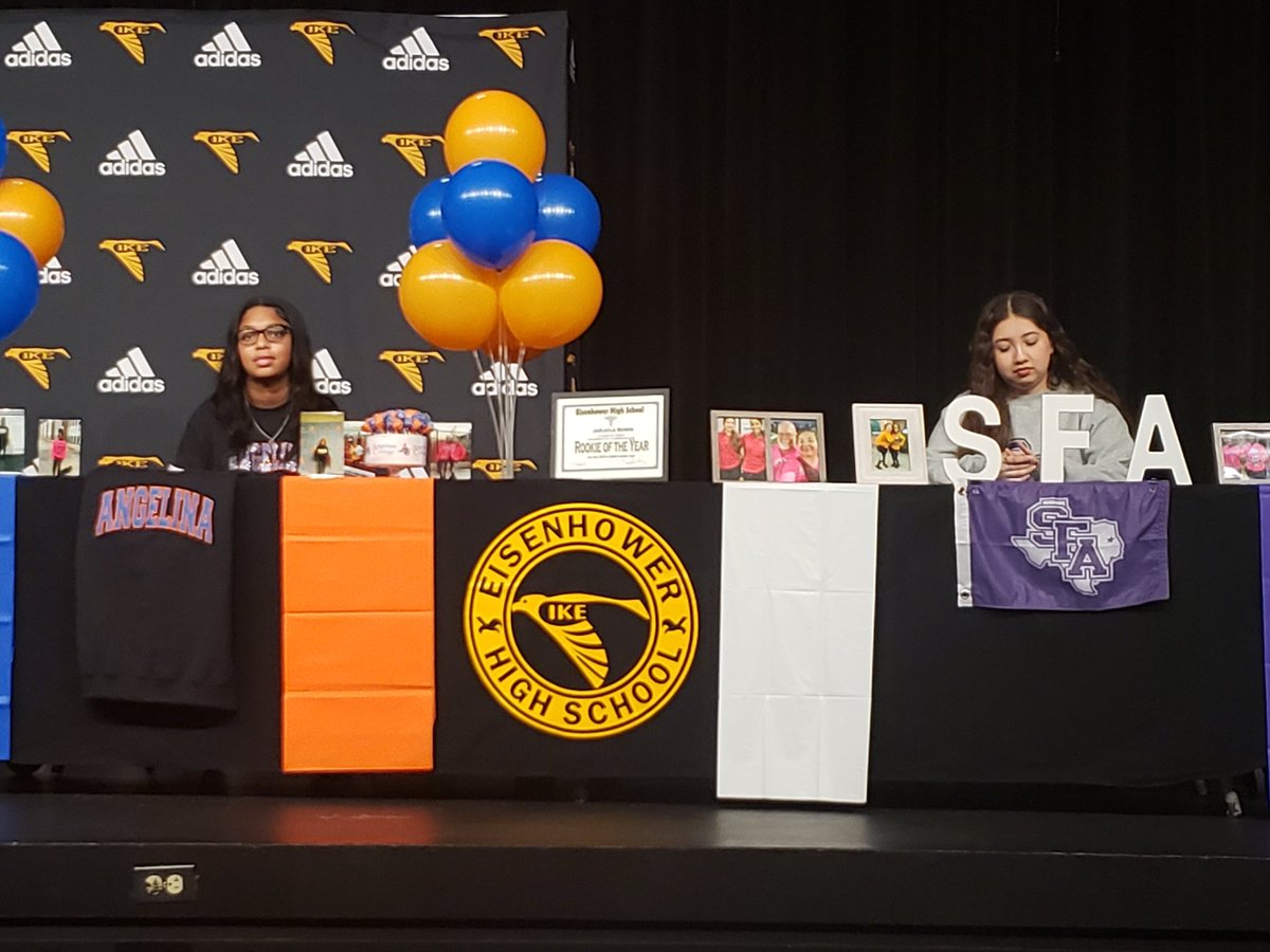 Richard12685053's tweet photo. Proud day @ Big Ike.
Signing Day! Proud of our 2 student athletic trainers who signed. https://t.co/CFSHe6xpna