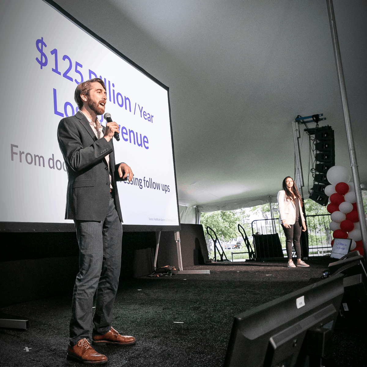 cornell_tech's tweet photo. Join us at Cornell Tech's Spring Open Studio on Roosevelt Island! 🎈 Engage with our vibrant community as we showcase groundbreaking real-world solutions developed by our talented students and alumni: https://t.co/E9h533ONq7

#OpenStudio #Startups #Innovation #Event #CornellTech https://t.co/A3EdnyAToi