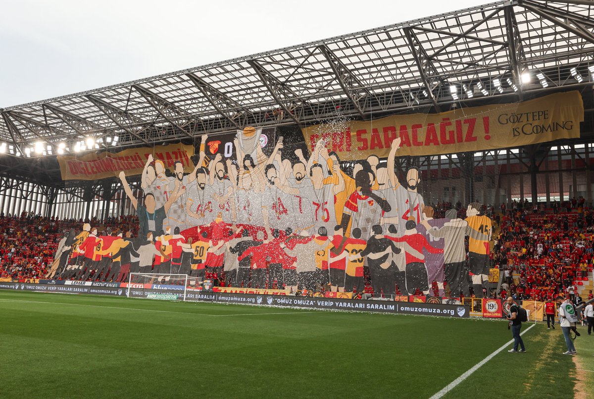 Goztepe's tweet photo. Düşlerimizdeki o maziyi geri saracağız💛❤️

#Göztepe #SevgiSaygıBağlılıkla https://t.co/rBN1Wc914g