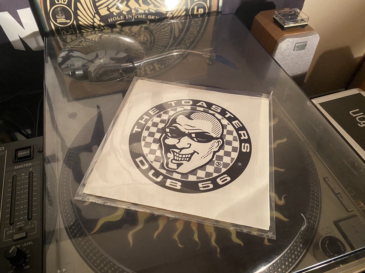 RYOCHIN_BUMP's tweet photo. NYのSKA大御所the toasters。2tone armyよりこの曲の方が好み。しかも7inchカップリングのCHAT ver.これがいい。
#thetoasters #ska #2tone #neoska #vinyl #analog #record https://t.co/Yru1W5He8k