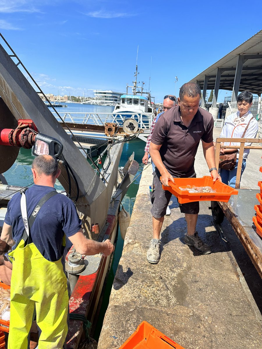 Comienza nuestra experiencia en La Lonja de Valencia de la mano de #BerndHKnoller <a href="/RestauranteRiFF/">Bernd H. Knöller</a> en #VlcCulinary23