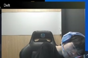 스킨 보는 혁규 표정...🥺