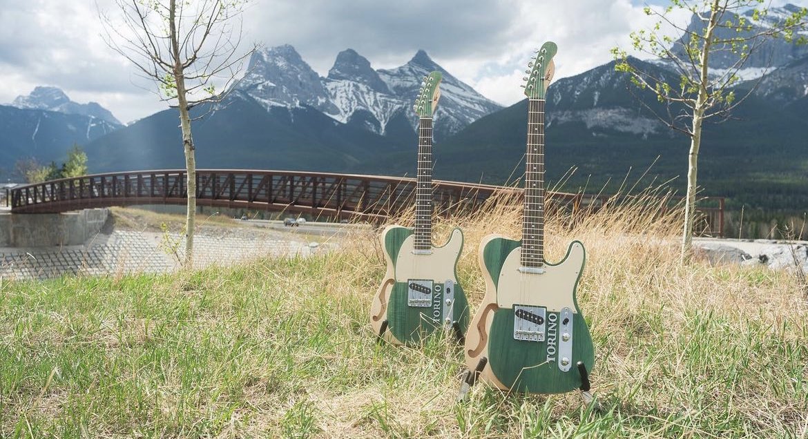 the_newvintage's tweet photo. A pair of matching green TNV thinlines for #TeleTuesday via #Canmore #Alberta - Roosters Acoustics https://t.co/Zc1zmDhvPz 😎 #guitar #guitars #tele #tstyle #torino #handmade #handcrafted #woodwork #madeincanada 🇨🇦#madeinyyc #TNVguitars https://t.co/O5a3rDGwUw