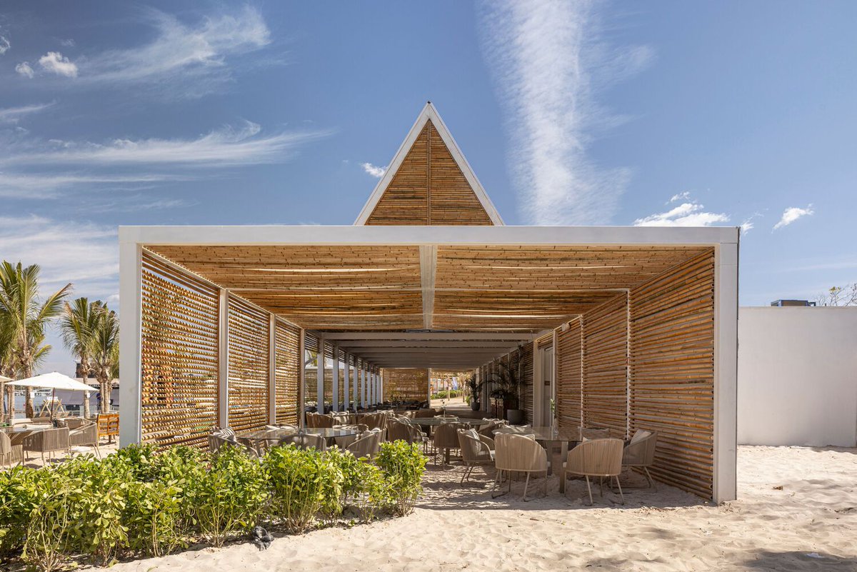 illustrarch's tweet photo. Beach Complex by Estúdio MRGB + ARQBR Arquitetura e Urbanismo + BLOCO Arquitetos

#building #architects #design #architecture #illustrarch https://t.co/xdJoRJMBtY