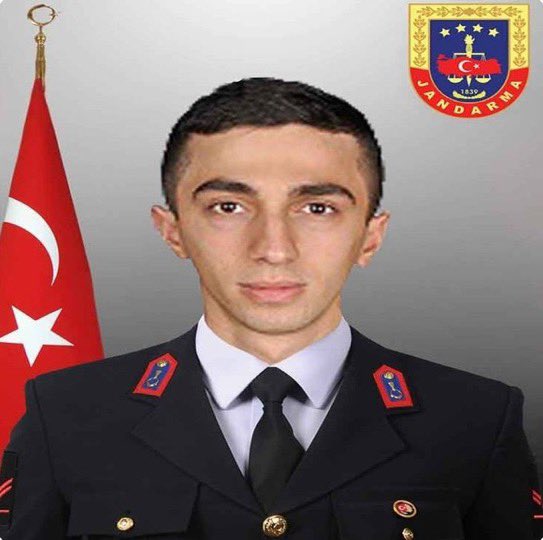 ErcanSeki's tweet photo. Şehitlerimiz var dostlar

UZMAN ÇAVUŞ 
BAYRAM DOĞAN

UZMAN ÇAVUŞ
SERKAN ÖLMEZ

UZMAN ÇAVUŞ
GAFFAR MAYİK

UZMAN ÇAVUŞ
ÖZCAN İLHAN

Şırnak Bestler-Dereler’de pkk’lı teröristlerle çatışmada şehit oldular

Ailelerine ve yakınlarına Allah sabır versin 🤲

Milletimizin başı sağolsun 🇹🇷 https://t.co/tPSUpTXnRd