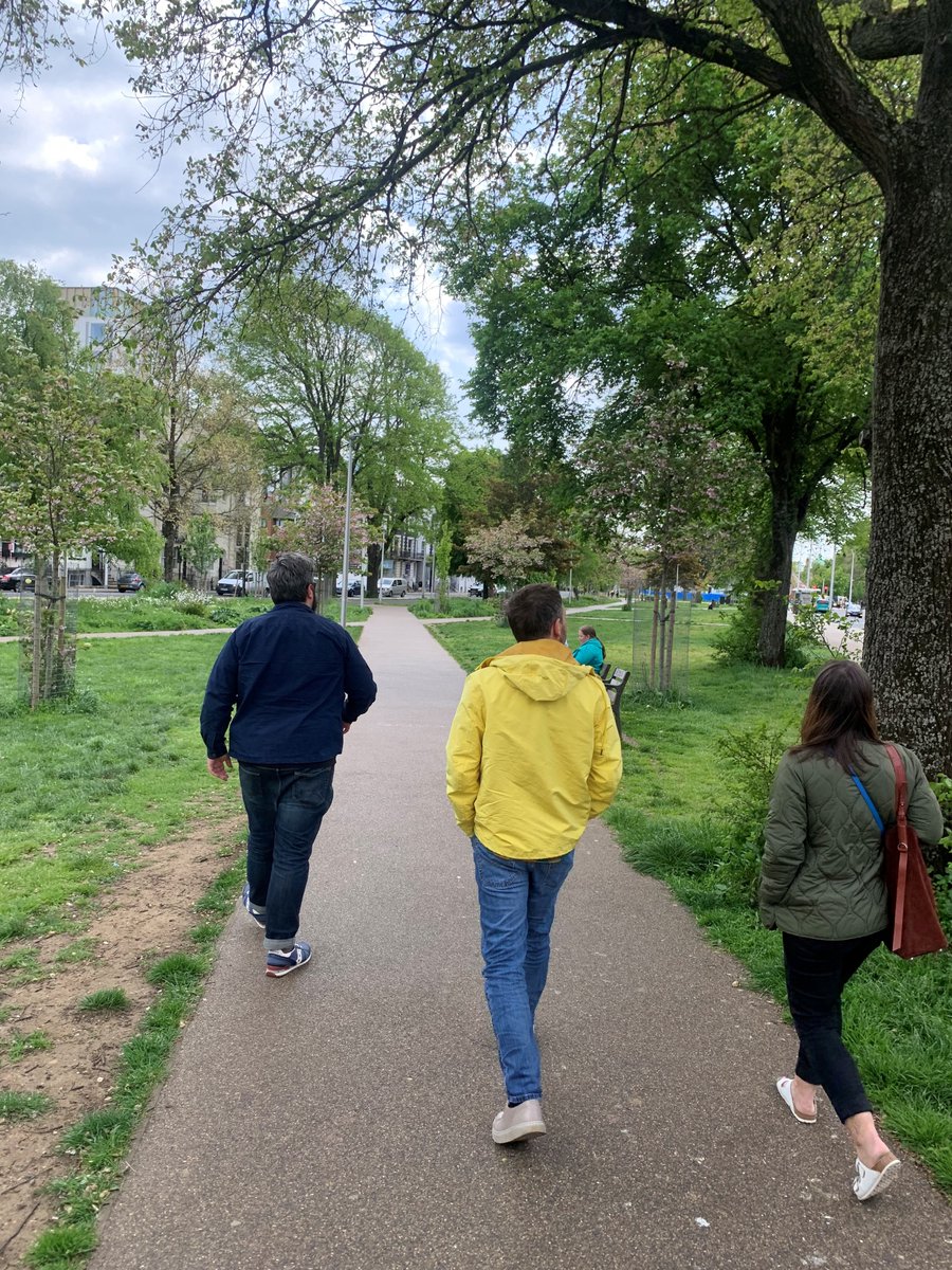 #loveatreeday @Studio_Bosk enjoying a team walk around Brighton appreciating how important trees are to our environment, our industry and as individuals
instagram.com/p/CsTtR3UsK6X/… #loveatreeday #landscape #landscapearchitecture #landscapearchitect #brighton #environment #studiobosk
