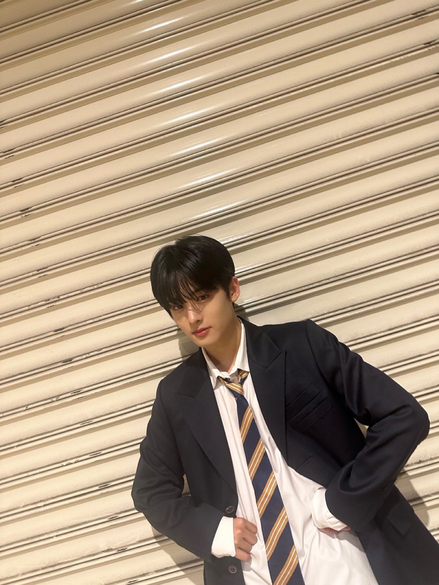 교복입은 우노✌️

#우노 #WOONO