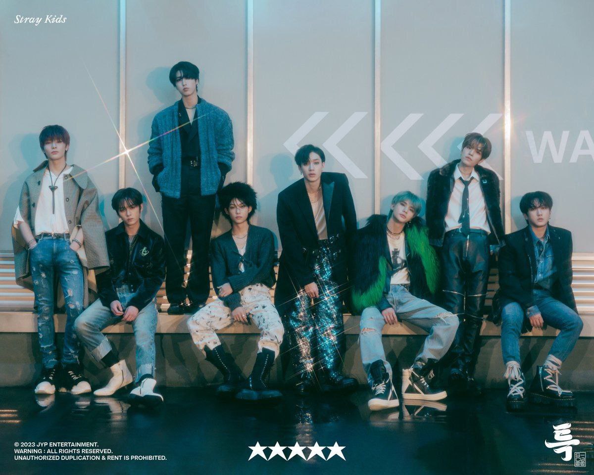 СЛОВАМИ НЕ ПЕРЕДАТЬ, КАК МНЕ НРАВИТСЯ ЭТА ЭСТЕТИКА
#5_STAR_TeaserImages2
#5_STAR #S_Class
#StrayKids <a href="/Stray_Kids/">Stray Kids</a>