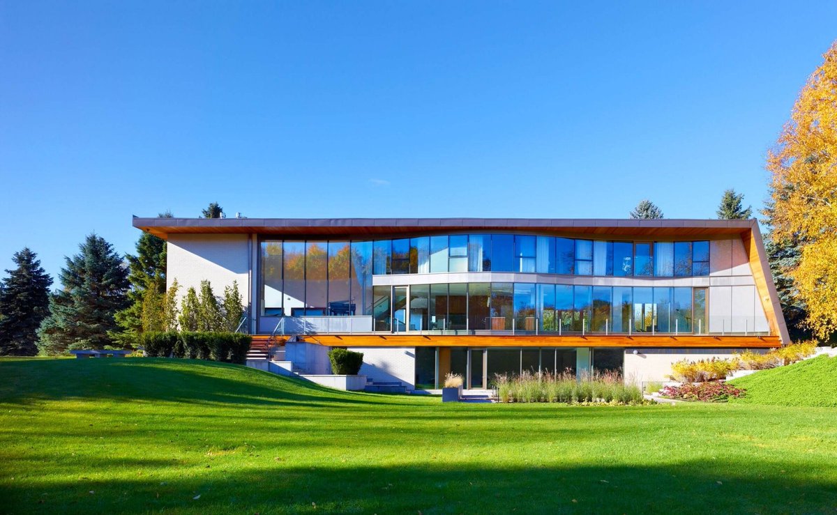 bortolottoarch's tweet photo. HOME SPACE. House in Kings Cross is a private #residence situated within the footprint of its predecessor to minimize disturbance of the natural characteristics of the site. Designed with an emphasis on space &amp; light, this house provides seamless connection to the outside world. https://t.co/yJO3RaBMDk