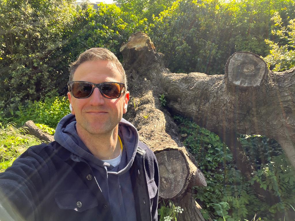 keaneofficial's tweet image. Thank you for taking this song into your hearts.

See you soon 
Tim, Tom, Richard &amp;amp; Jesse x

Listen here: keane.lnk.to/SOWK1BNEM