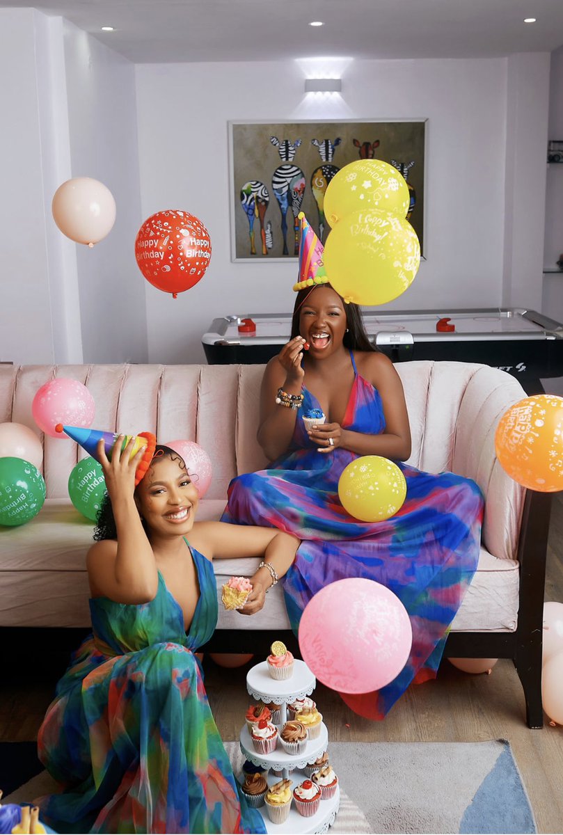 Double the giggles 
Double the grins
Double the celebration!!!

Happy birthday to us sweet girls 
All sweetness courtesy of <a href="/fastestcakes/">fastestcakes</a>