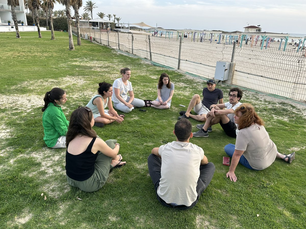 Sys_Immunology's tweet photo. Exploring out of the box ideas for Aging&amp;Immunity research! Winners will be declared at the conclusion of our @Sys_Immunology workshop https://t.co/GjOnZ8Eq2F