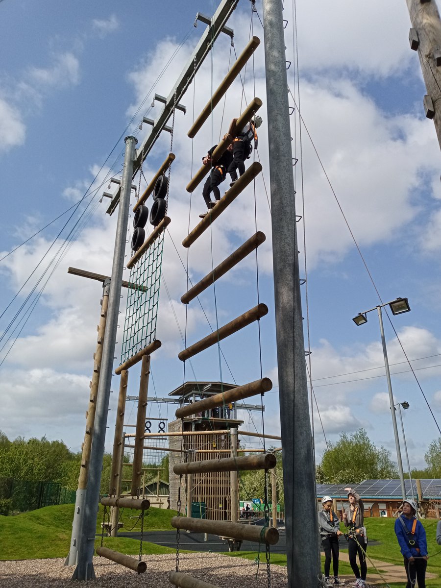 miner2major's tweet image. #ImaCeleb may have finished but #GetMeInThere #sherwoodforest is going really well!  Our super stars have been on the High Ropes course today @NottsOutdoors  tackling the challenges head on; helping each other out, real #teamwork @HeritageFundUK  @JamesReaderFRF @hvmitch76