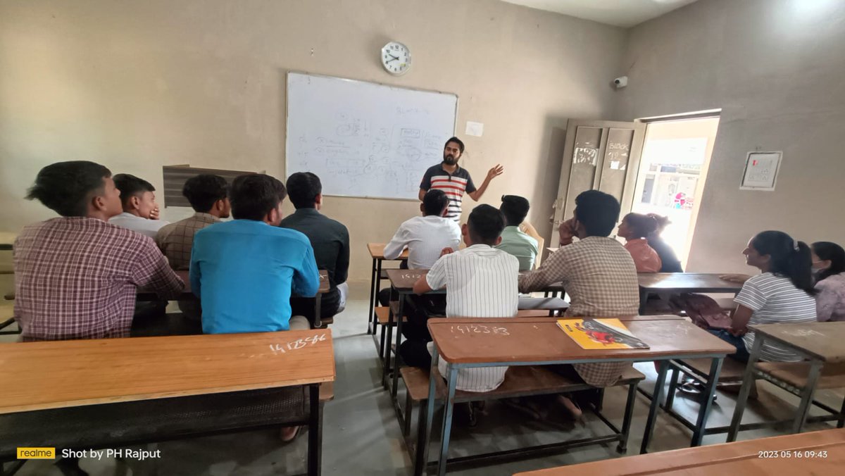 મે.કલેકટર સાહેબ બ.કાં તથા નાયબ કલેકટર સાહેબ દિયોદરની પ્રેરણાથી તાલુકા વહીવટતંત્ર લાખણી દ્વારા ફ્રી કોચીંગ કલાસનો શુભારંભ કરવામાં આવ્યો...
<a href="/CollectorBK/">Collector & DM Banaskantha</a> <a href="/SDMDeodar/">Prant Officer and SDM Deodar</a> <a href="/mambklakhani/">Mamlatdar, Lakhani</a>