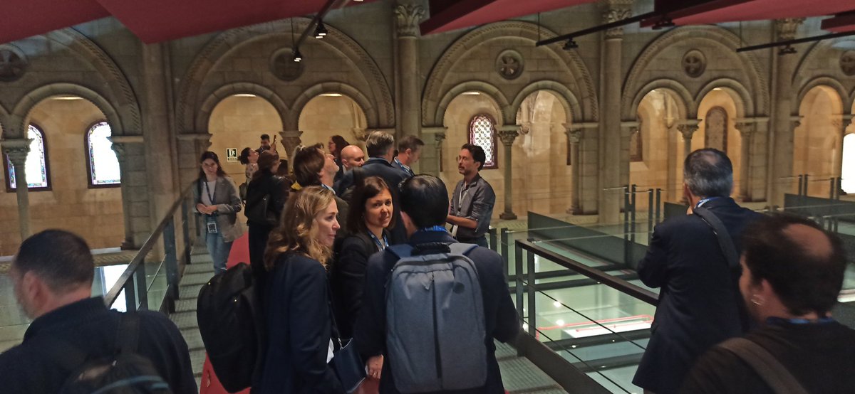 MariaOlivaC's tweet photo. Visita al @BSC_CNS amb representants de hubs de digitalitzaciii espanyols representants pel @DIH4CAT https://t.co/XNn11f2qfF