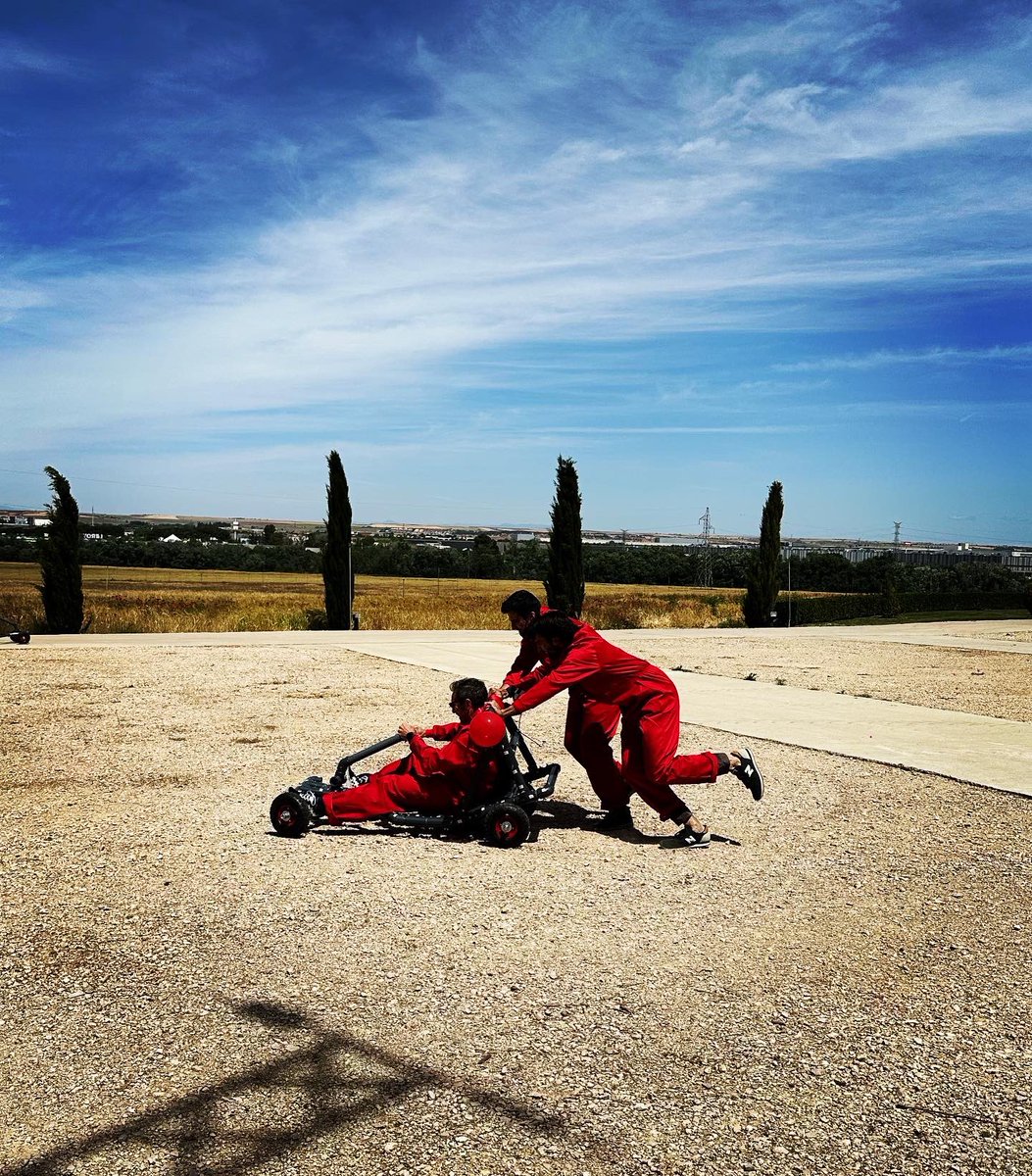 Team Building 🏎️🛠️⚙️🏎️
.
.
.
#celebraciones #fiestas #eventorganizer #jornadasparaempresas #eventosempresariales #formaciondeempresas #teambulding  #weddinginspiration #gestiondeeventos #espaciosparaeventos #corporateevents #eventoscorporativos #events #eventoseincentivos