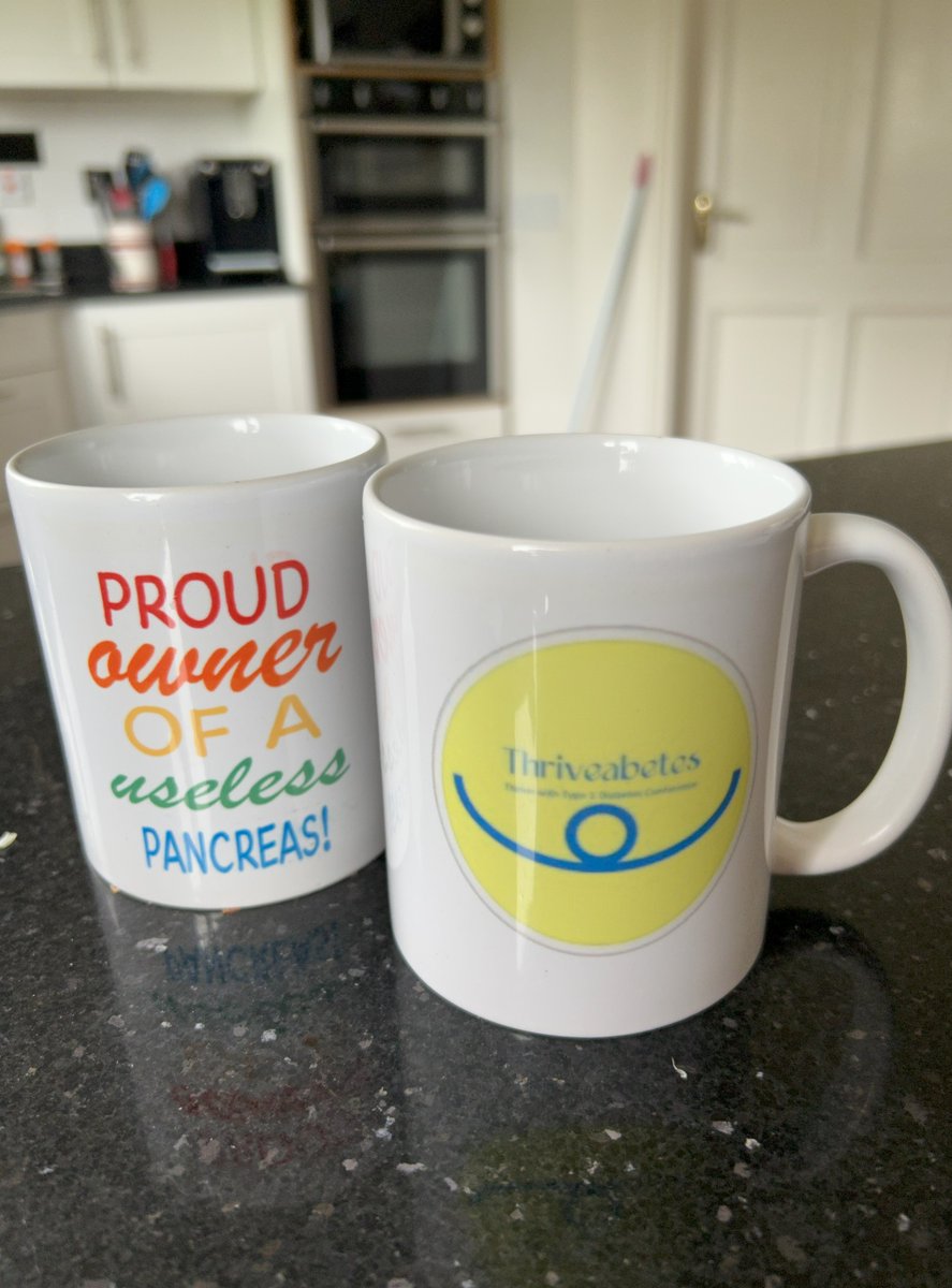 2/3 'I bought you a diabetes mug from Diabetes Treaties', he says. 🥰 
He was so gutted that I reached out to Diabetes Treaties, hoping they would be kind enough to replace it. Not only did they do that, but they went 1 further 😃 
#iredoc #nidoc