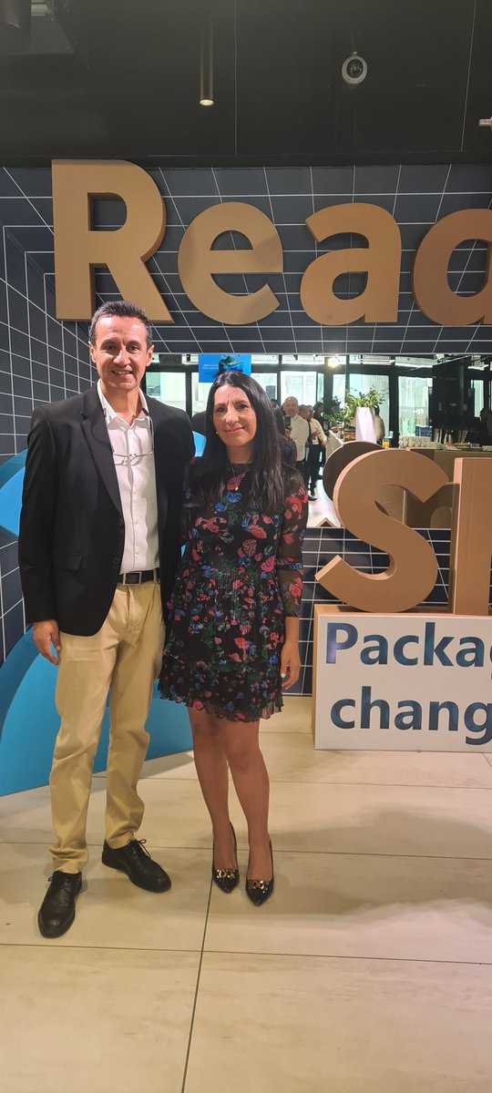 cristinaq's tweet photo. Gracias @smurfitkappa por la invitación a estos insighters a compartir visión de Insight como Mindset de Cambio en estos #InnovationAwards2023 #ReadyToShift #PackagingForChange 💙
#Bogota #Colombia 🇨🇴 https://t.co/XZgbnBHyIz
