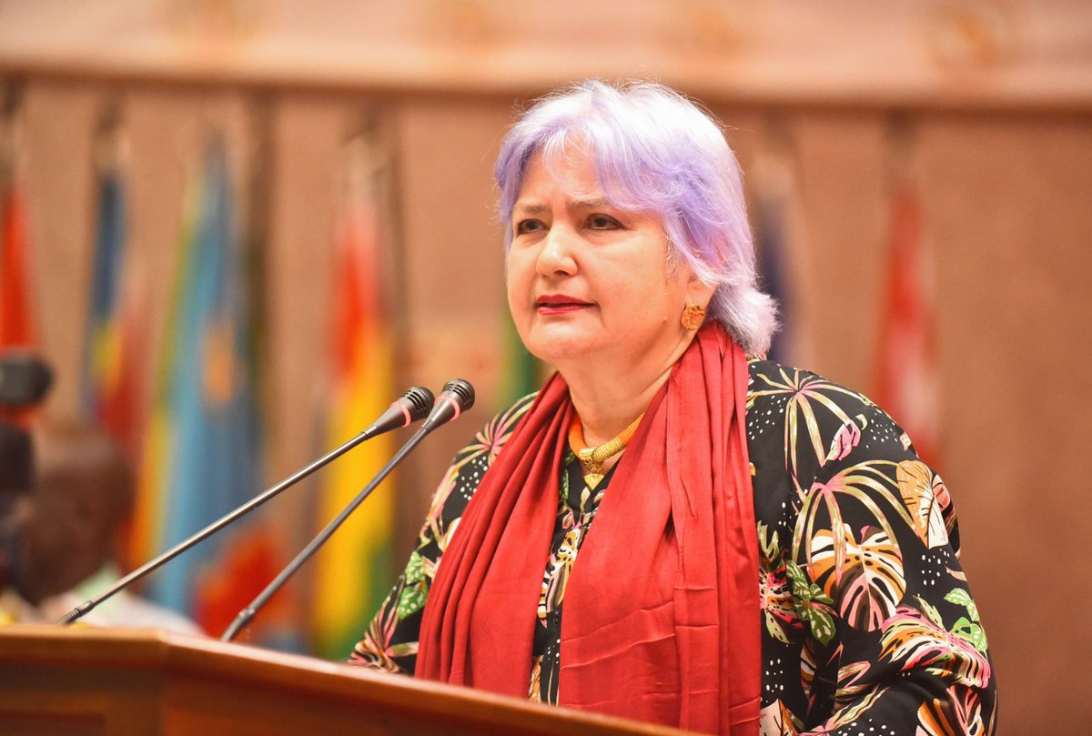 AfrikParliament's tweet image. Senator for the Historical Pact 1, President of the
Andean Parliament @Parlandino, Gloria Florez Senadora @GloriaFlorezSI gets a standing ovation after addressing the #PAP @PAPPresident
#PAPClimateEquity
@_AfricanUnion @PACJA1