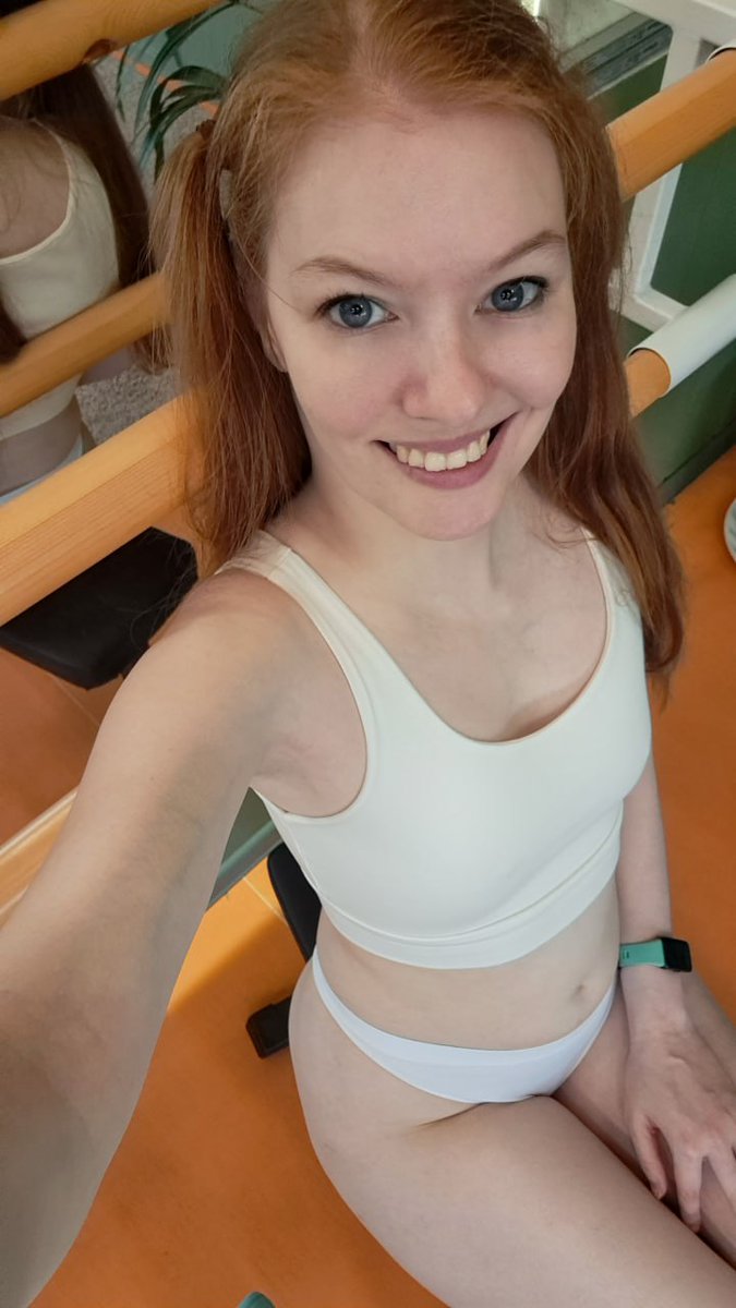 Lady_Inari's tweet photo. Rest after a good workout!😊

#fitness #fit #sport #redhead #skinny #petite #redhear #geek #prettygirl https://t.co/zcxQoTLvvC