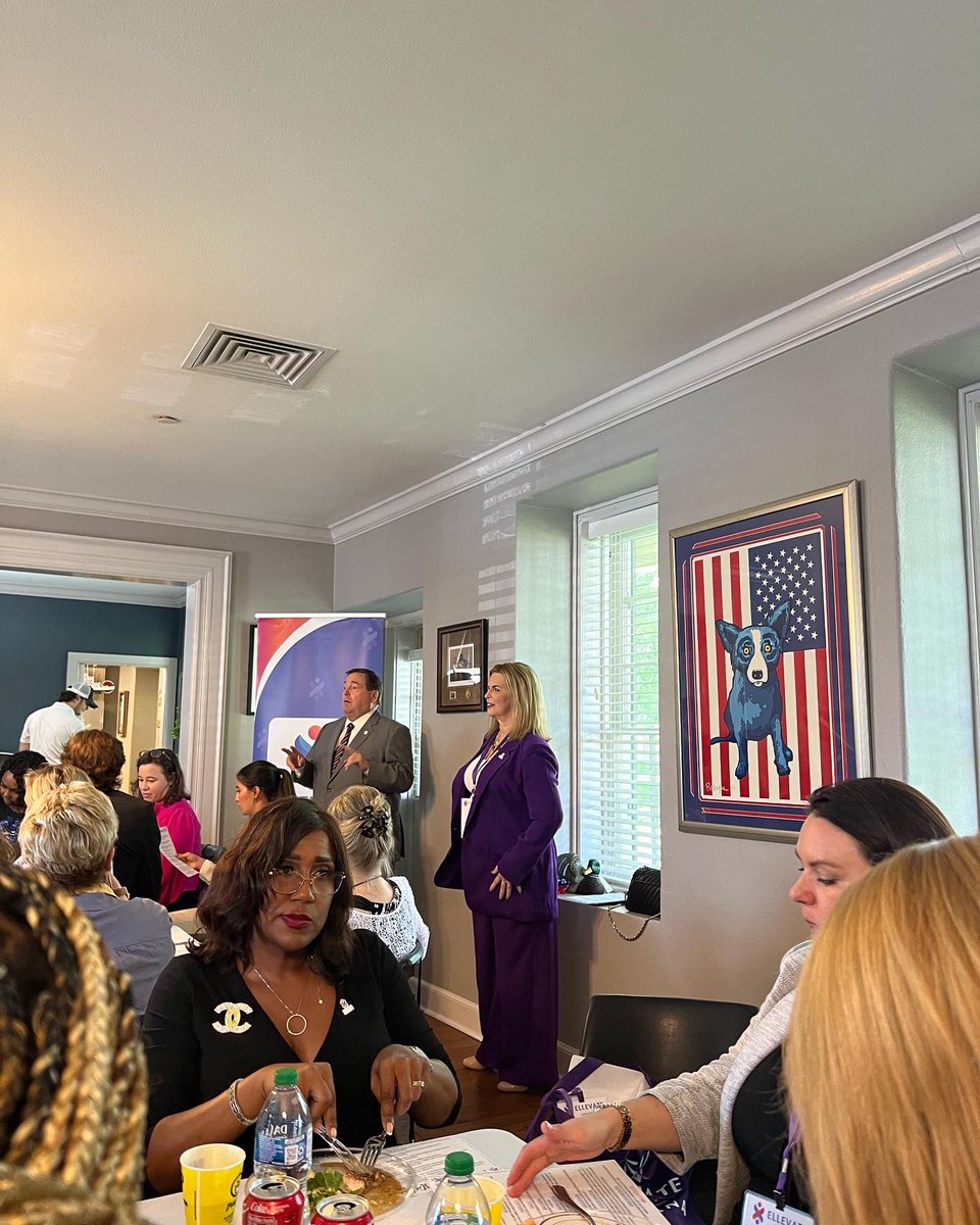ShorelineStrat's tweet photo. Great day at the Louisiana Capitol yesterday with @Ellevate_LA meeting with @LouisianaGov, @LouisianaLtGov, and legislators before being recognized on the House and Senate floors. @MaryCaswell https://t.co/MAVV3SIa57