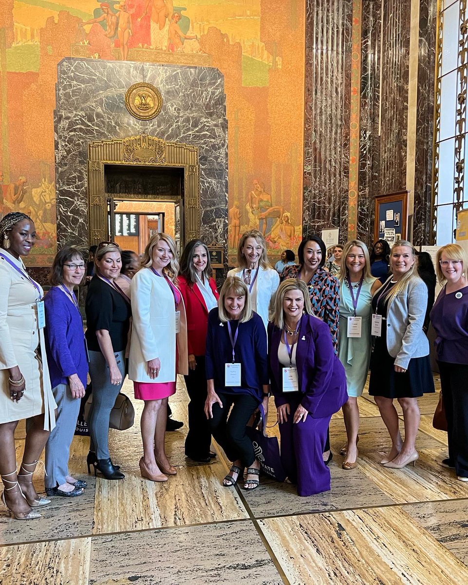 ShorelineStrat's tweet photo. Great day at the Louisiana Capitol yesterday with @Ellevate_LA meeting with @LouisianaGov, @LouisianaLtGov, and legislators before being recognized on the House and Senate floors. @MaryCaswell https://t.co/MAVV3SIa57