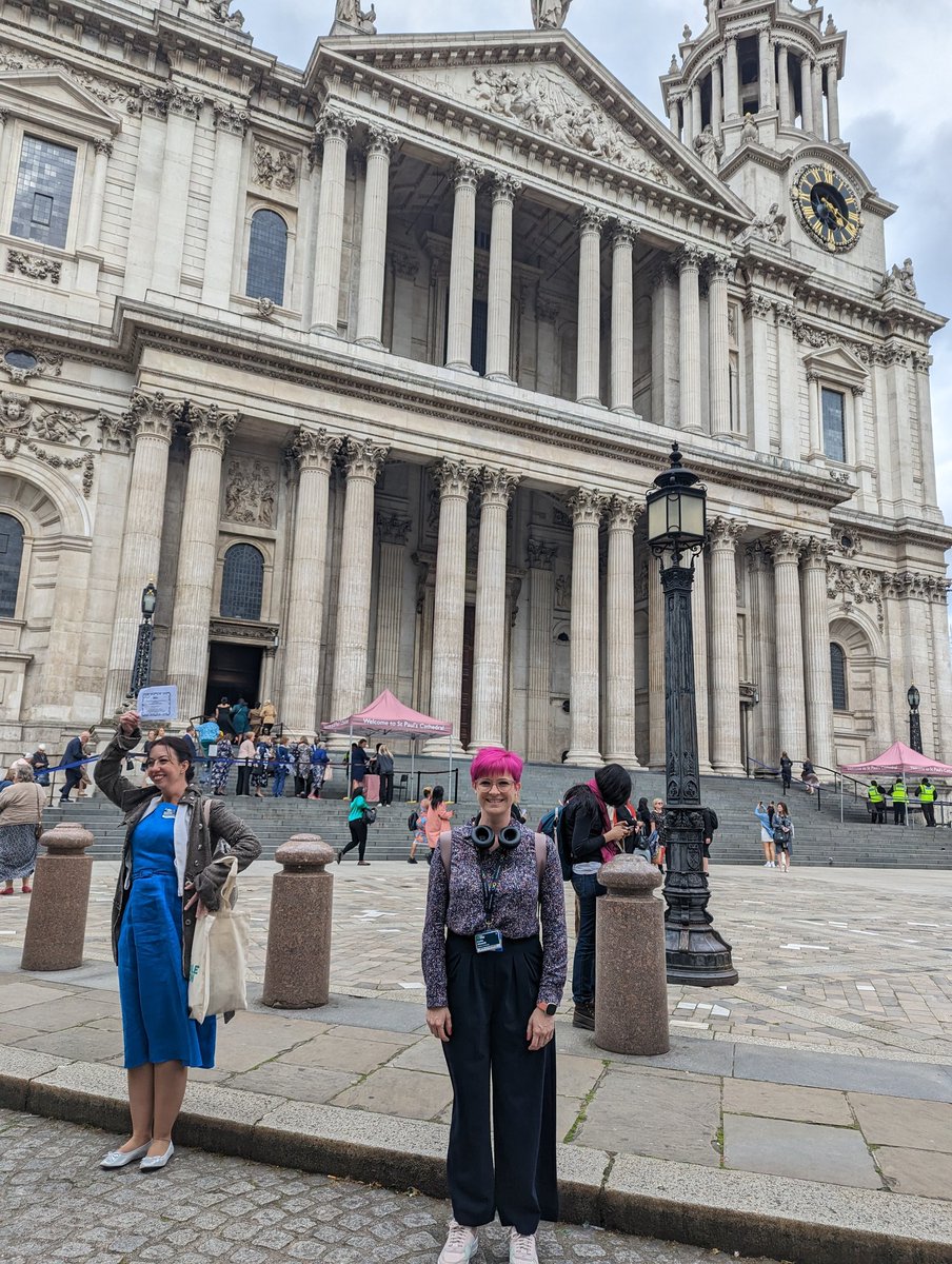 <a href="/StPaulsLondon/">St Paul's Cathedral</a> with <a href="/MdxMidwifery/">MDX Midwifery</a> students waiting for the <a href="/FNightingaleF/">Florence Nightingale Foundation</a> commemoration service to begin. It has been such a pleasure to share today with passionate and enthusiastic student midwives
<a href="/MurfittChloe/">Chloe Murfitt</a> <a href="/stmwhamdi/">H🤎</a> <a href="/LuanaSTMW/">Luana Coletta</a> <a href="/sepSTMW/">Sepan Dawed</a>