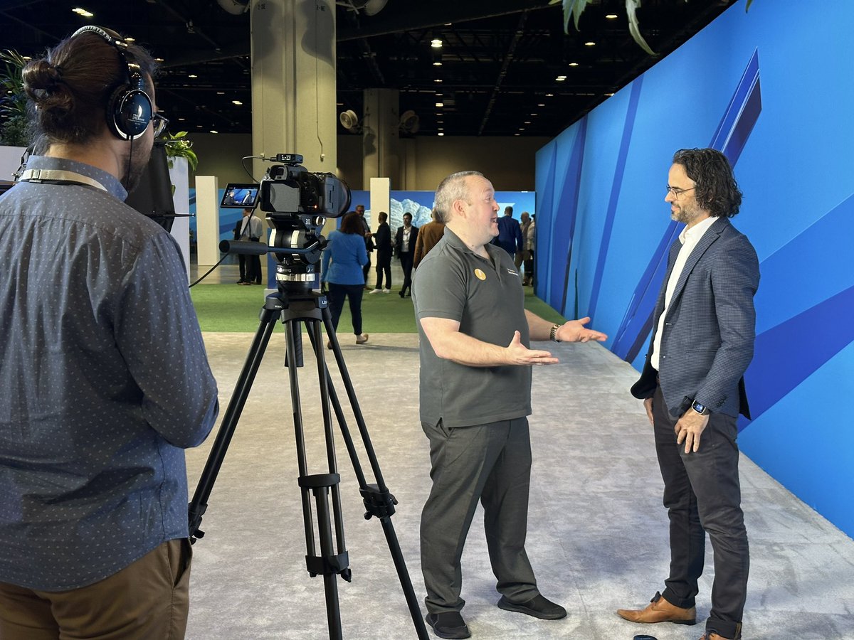 substring's tweet image. SAP Mentors in action. 😁
#SAPSapphire