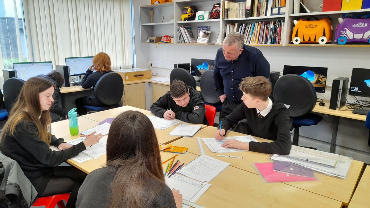 ashleighscot's tweet image. #CPP2023 students at @Belmont_DT today #costing and #programming for their proposed #developments 🏡 with a little help from our #QuantitySurveyor Craig Patterson &amp;amp; #PlanningManager Les Cottle 🧮⌛️💰

@AyrshireColl | @DYWAyrshire 

#teamwork #profits #construction #STEMeducation