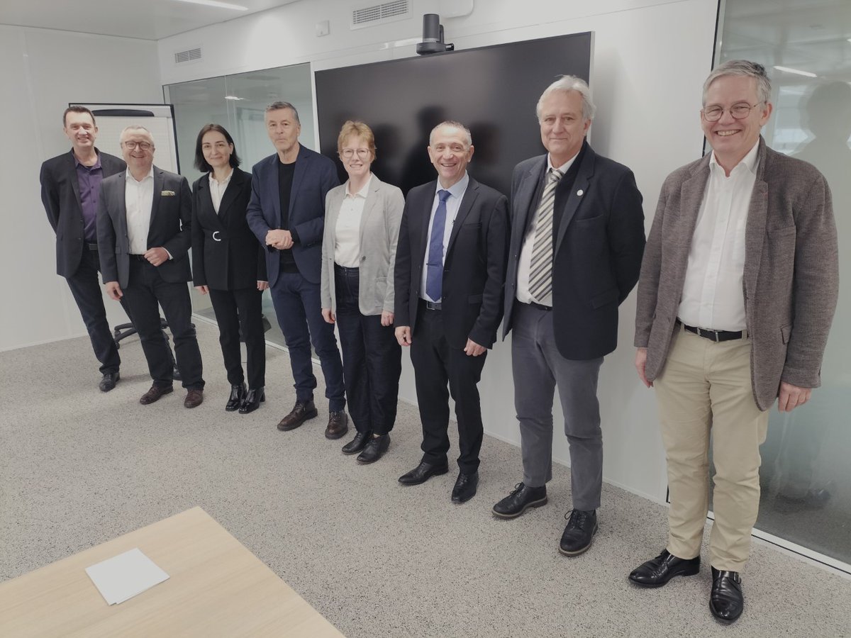 🚨RespirERA, l'institut hospitalo-universitaire porté par @Univ_CotedAzur, @CHUdeNice, @inria_sophia, @Insermpacacorse et leurs partenaires, vient d'être sélectionné dans le cadre de l’appel à projets « Instituts Hospitalo-Universitaires » de #France2030 newsroom.univ-cotedazur.fr/actualites-eve…