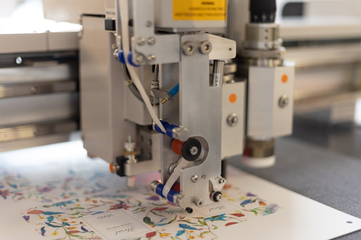 PrintMonthly's tweet photo. Vivid has hit the target with the VeloTaper, an award-winning piece of technology that increases the efficiency of placing adhesive tape on packaging and stationery. Brian Sims finds out more...

Read here: https://t.co/5aRMmcvdpX https://t.co/JKDkwhh9IN